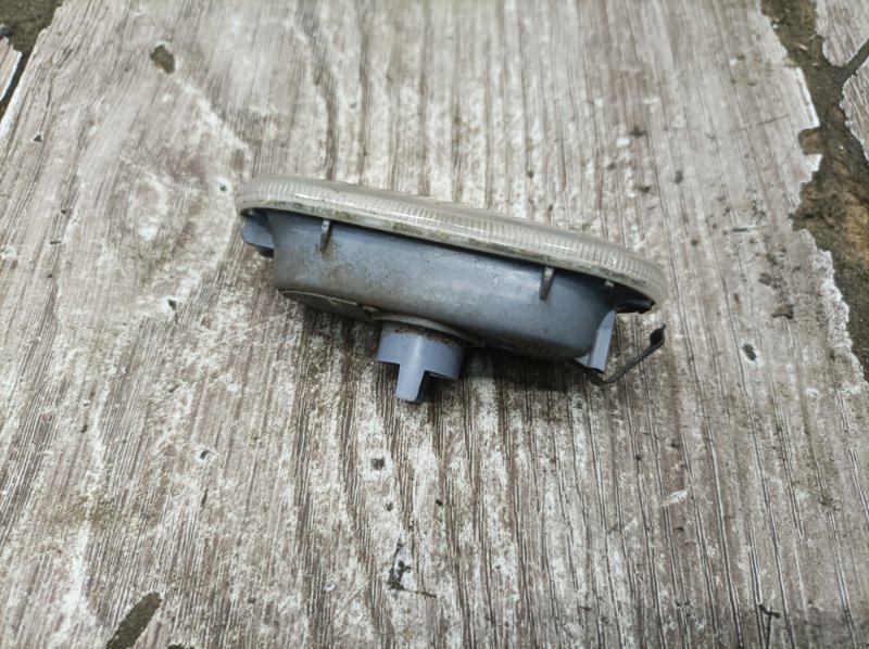 Повторитель поворота Volkswagen Fox 2007 хетчбэк 3дв. BMD Перед. Прав.
