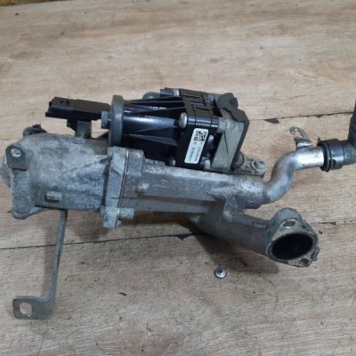 Клапан EGR (ЕГР) Ford Focus 3 2012 хетчбэк 5дв. T1DB - изображение 14