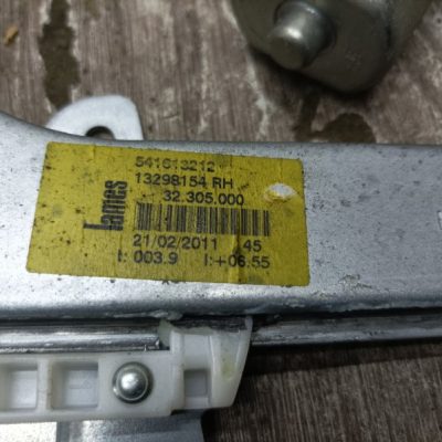 Стеклоподъемник Opel Corsa D 2011 A13DTC 1.3 хетчбэк 5дв., Перед., Прав. - изображение 2