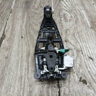 Ручка двери внешняя Opel Corsa D 2011 хетчбэк 5дв. A13DTC 1.3 Перед. Прав. - изображение 3