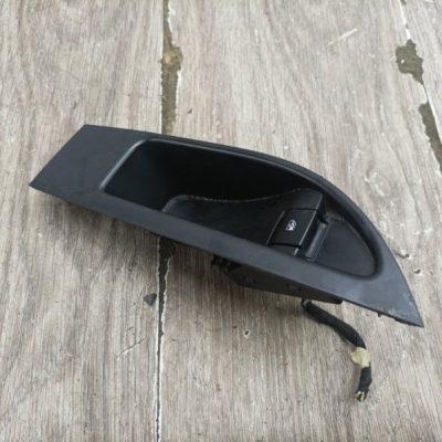 Кнопка стеклоподъемника Opel Astra J 2015 A20DTH 2.0 универсал, Задн., Прав.