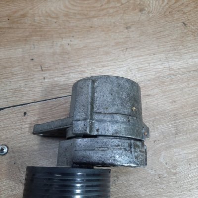 Ролик натяжной Volvo V40 2001 универсал B4184S2 - изображение 3