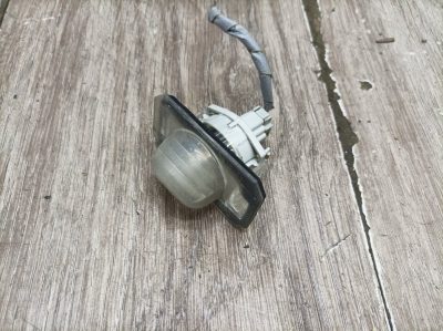 Фонарь подсветки номера Honda Civic 2004 D16V1 хетчбэк 5дв.