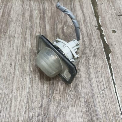 Фонарь подсветки номера Honda Civic 2004 D16V1 хетчбэк 5дв.