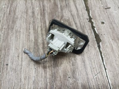 Фонарь подсветки номера Honda Civic 2004 D16V1 хетчбэк 5дв.