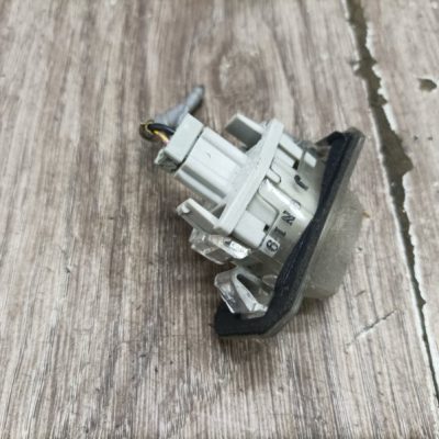 Фонарь подсветки номера Honda Civic 2004 D16V1 хетчбэк 5дв. - изображение 4