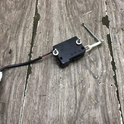 Активатор замка крышки багажника Chevrolet Aveo 2010 B12D1 хетчбэк 5дв.