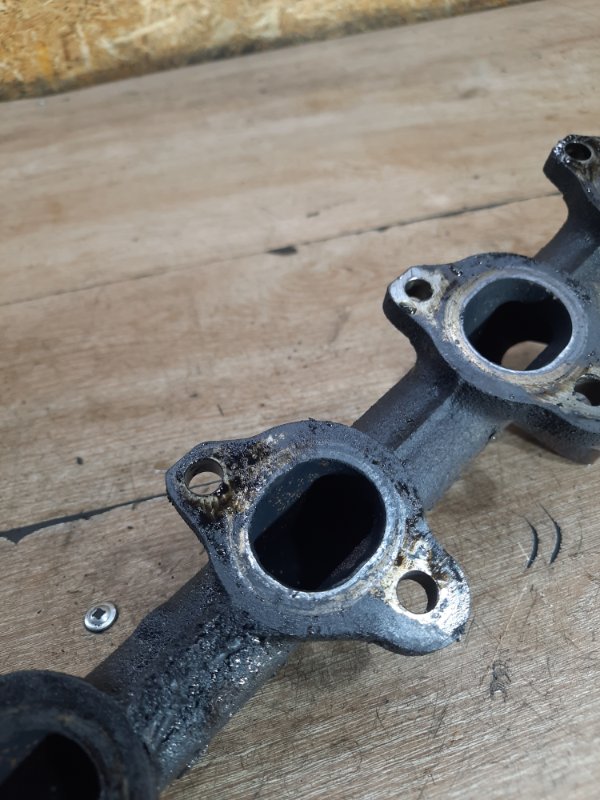 Коллектор выпускной Peugeot 206 CC 2006 9HZ(DV6TED4) кабриолет — изображение 10