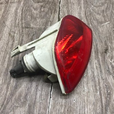 Фонарь противотуманный Ford Focus 1 2005 хетчбэк 5дв. FYDA Задн. Прав. - изображение 5