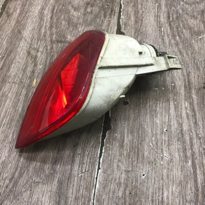 Фонарь противотуманный Ford Focus 1 2005 хетчбэк 5дв. FYDA Задн. Прав. - изображение 6