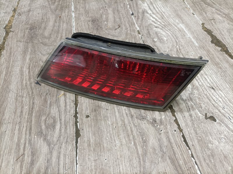 Фонарь крышки багажника Honda Civic 2006 R18A2 хетчбэк 5дв., Задн., Прав. - изображение 1