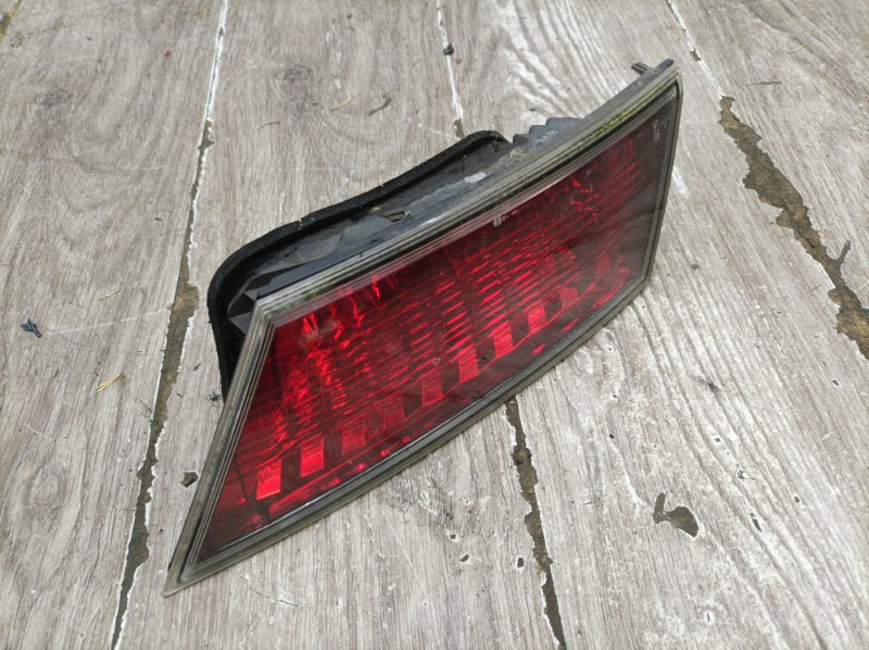 Фонарь крышки багажника Honda Civic 2006 R18A2 хетчбэк 5дв., Задн., Прав. - изображение 5