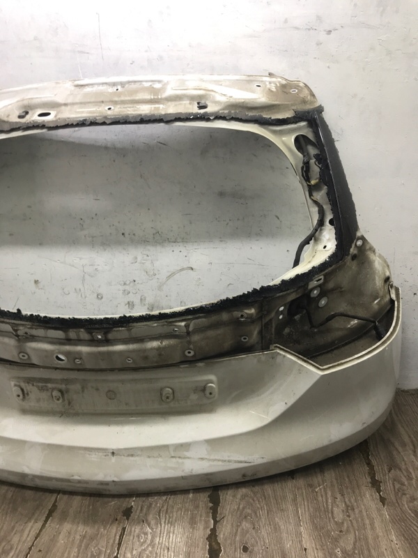 Дверь багажника Opel Insignia 2013 A20DTH 2.0 универсал - изображение 3