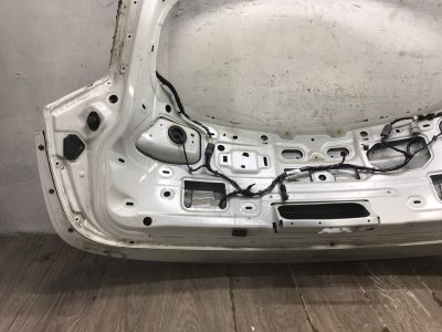 Дверь багажника Opel Insignia 2013 A20DTH 2.0 универсал