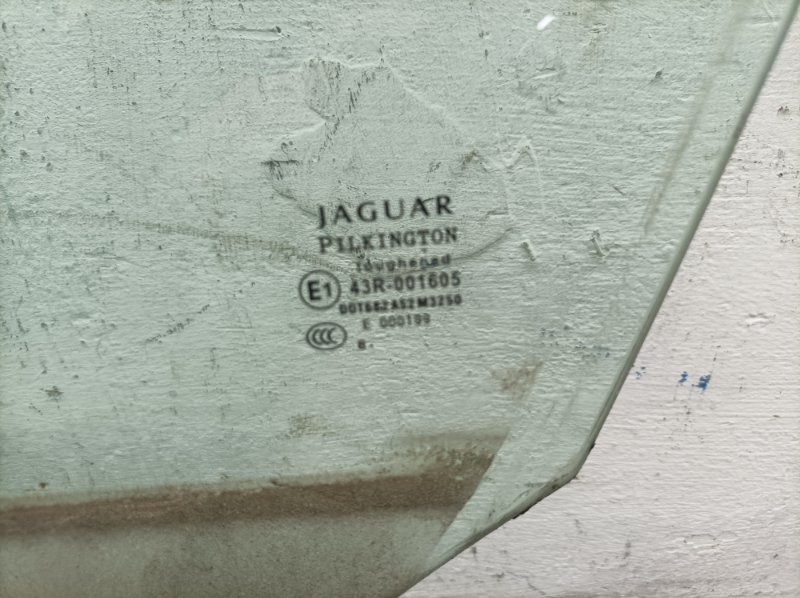 Стекло Jaguar XF 2009 306DT седан 4дв., Перед., Лев. - изображение 2