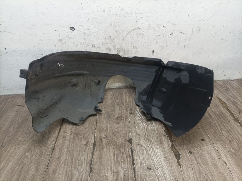 Подкрылок Ford Focus 1 2005 хетчбэк 5дв. FYDA Перед. Прав.