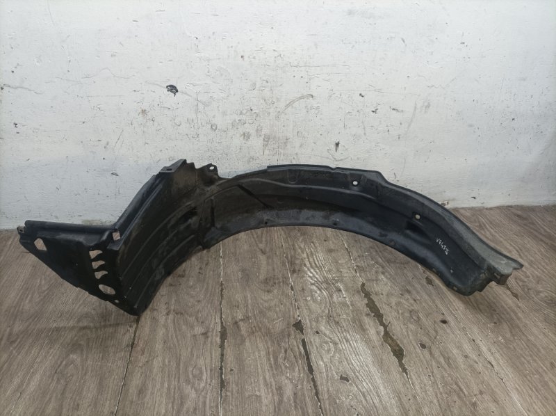 Подкрылок Honda Civic 2004 хетчбэк 5дв. D16V1 Перед. Прав.