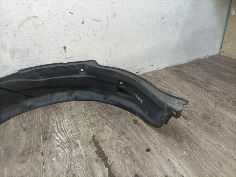 Подкрылок Honda Civic 2004 хетчбэк 5дв. D16V1 Перед. Прав.