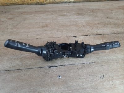 Подрулевой переключатель Toyota Aygo 2008 1KR-FE хетчбэк 5дв.
