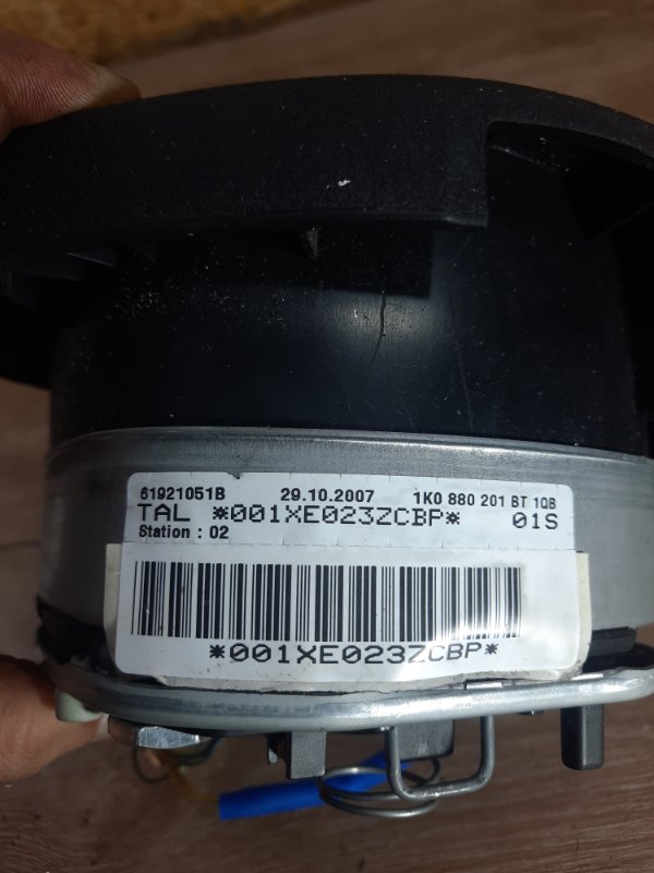 Аирбаг на руль Volkswagen Golf 5 2007 хетчбэк 5дв. BLF
