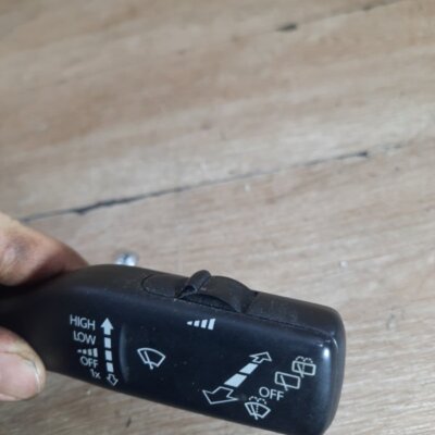 Переключатель дворников Volkswagen Golf 5 2007 хетчбэк 5дв. BLF - изображение 3