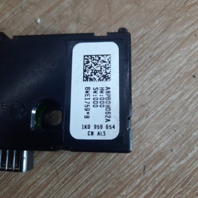 Датчик угла поворота руля Volkswagen Golf 5 2007 BLF хетчбэк 5дв. - изображение 2