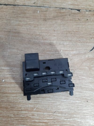 Датчик угла поворота руля Volkswagen Golf 5 2007 BLF хетчбэк 5дв.
