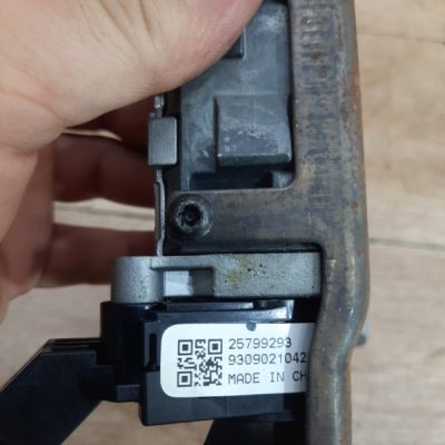 Замок зажигания Opel Astra J 2010 A16XER 1.6 хетчбэк 5дв. - изображение 7