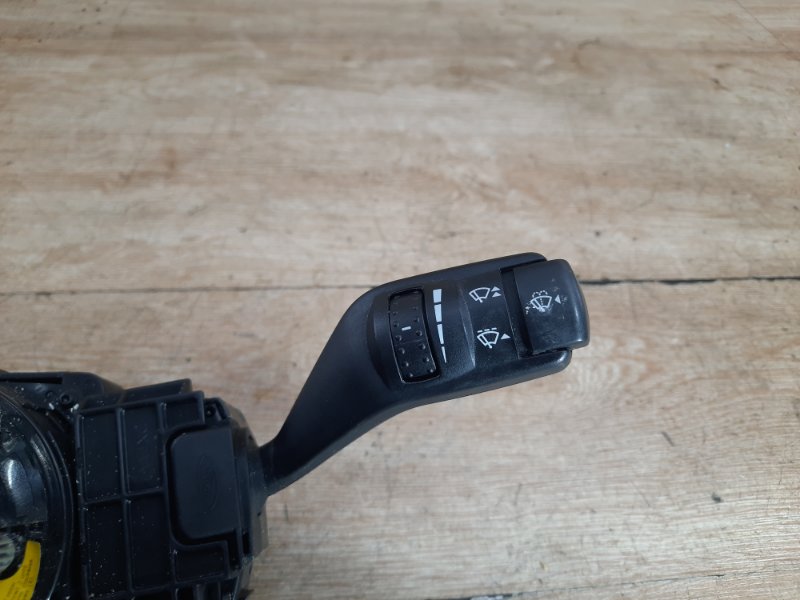 Подрулевой переключатель Ford Focus 2 2008 хетчбэк 5дв. SHDA