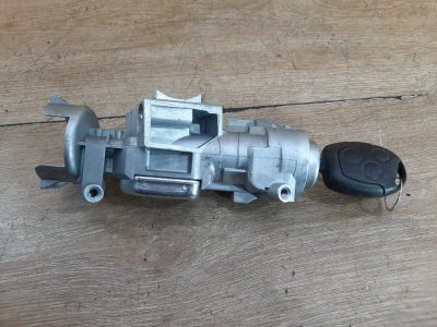 Замок зажигания Ford Focus 2 2008 SHDA хетчбэк 5дв.