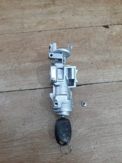 Замок зажигания Ford Focus 2 2008 SHDA хетчбэк 5дв.