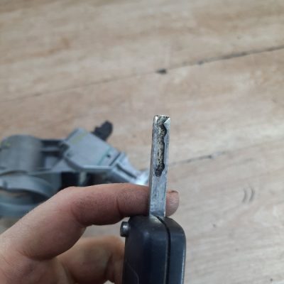 Замок зажигания Opel Corsa D 2008 Z10XEP 1.0 хетчбэк 3дв. - изображение 2