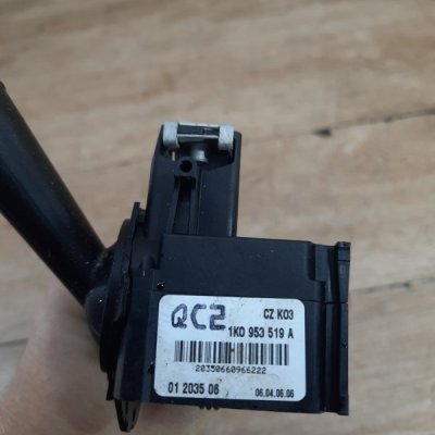 Переключатель дворников Volkswagen Touran 2006 минивен BSE - изображение 6