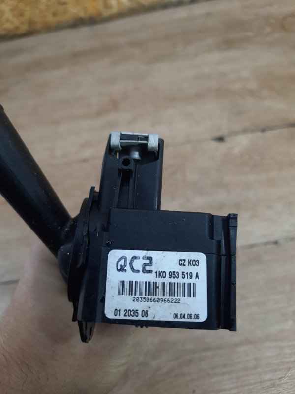 Переключатель дворников Volkswagen Touran 2006 минивен BSE