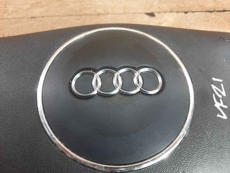 Аирбаг на руль Audi A3 2003 хетчбэк 3дв. AXW