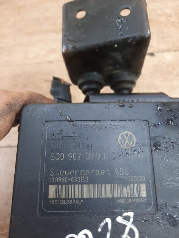 Блок abs Volkswagen Polo 2003 хетчбэк 5дв. AZQ