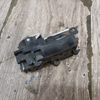 Ручка двери внутренняя Nissan Almera N16 2000 QG15DE хетчбэк 5дв., Перед., Прав. - изображение 3
