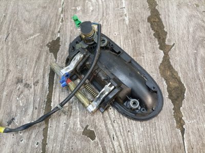 Ручка двери внешняя Nissan Almera N16 2000 QG15DE хетчбэк 5дв., Перед., Прав.