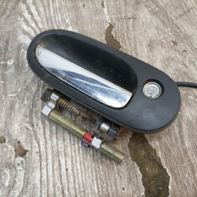 Ручка двери внешняя Nissan Almera N16 2000 QG15DE хетчбэк 5дв., Перед., Прав. - изображение 7
