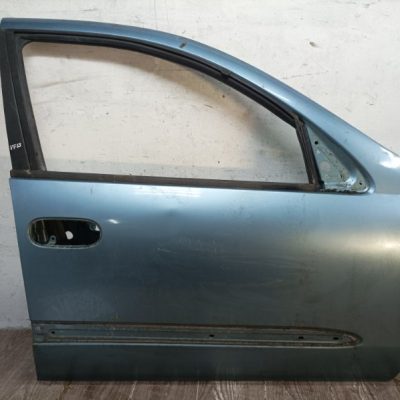 Дверь Nissan Almera N16 2000 QG15DE хетчбэк 5дв., Перед., Прав.