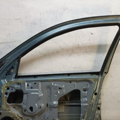 Дверь Nissan Almera N16 2000 QG15DE хетчбэк 5дв., Перед., Прав. - изображение 9