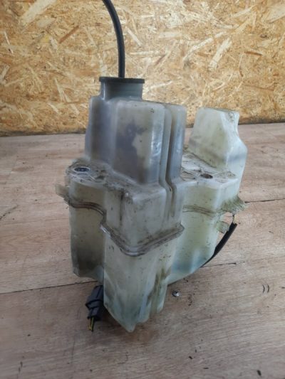 Бачок омывателя Volvo S60 2004 D5244T седан 4дв.