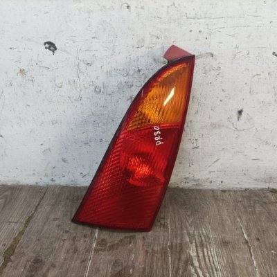 Фонарь Ford Focus 1 2001 хетчбэк 5дв. FYDB Задн. Прав. - изображение 2
