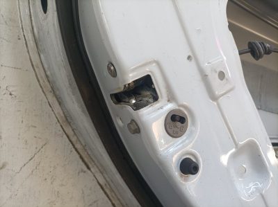 Дверь Kia Ceed 2010 G4FC хетчбэк 5дв., Задн., Лев.