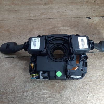 Подрулевой переключатель BMW 3 series E90 2010 N47D20U1 седан 4дв. - изображение 10