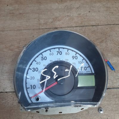Панель приборов Toyota Aygo 2008 1KR-FE хетчбэк 5дв. - изображение 2