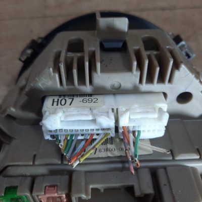 Панель приборов Toyota Aygo 2008 1KR-FE хетчбэк 5дв. - изображение 6