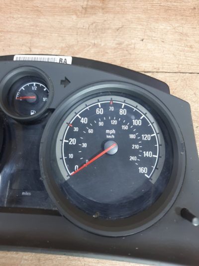 Панель приборов Opel Zafira B 2007 Z16XE1 1.6 минивен
