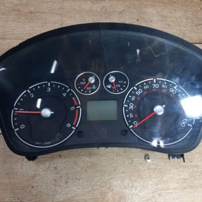 Панель приборов Ford Fiesta 5 2004 HHJA 5дв хечбек - изображение 2