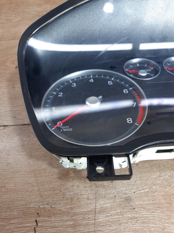Панель приборов Ford Focus 2 2008 хетчбэк 5-ти дв. QQDB